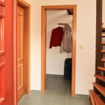 Oscar's Near The Metro アパート プラハ