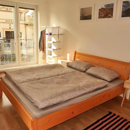 Oscar's Near The Metro アパート *