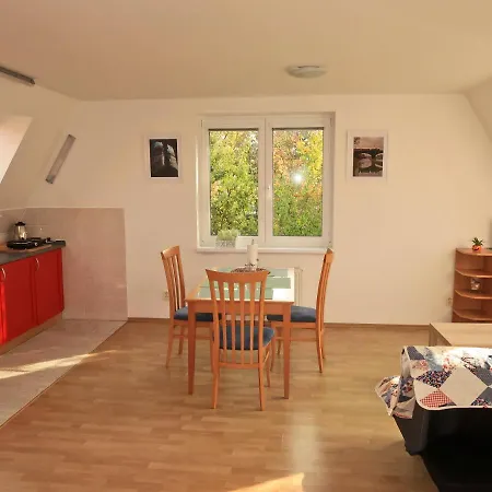 Oscar's Near The Metro